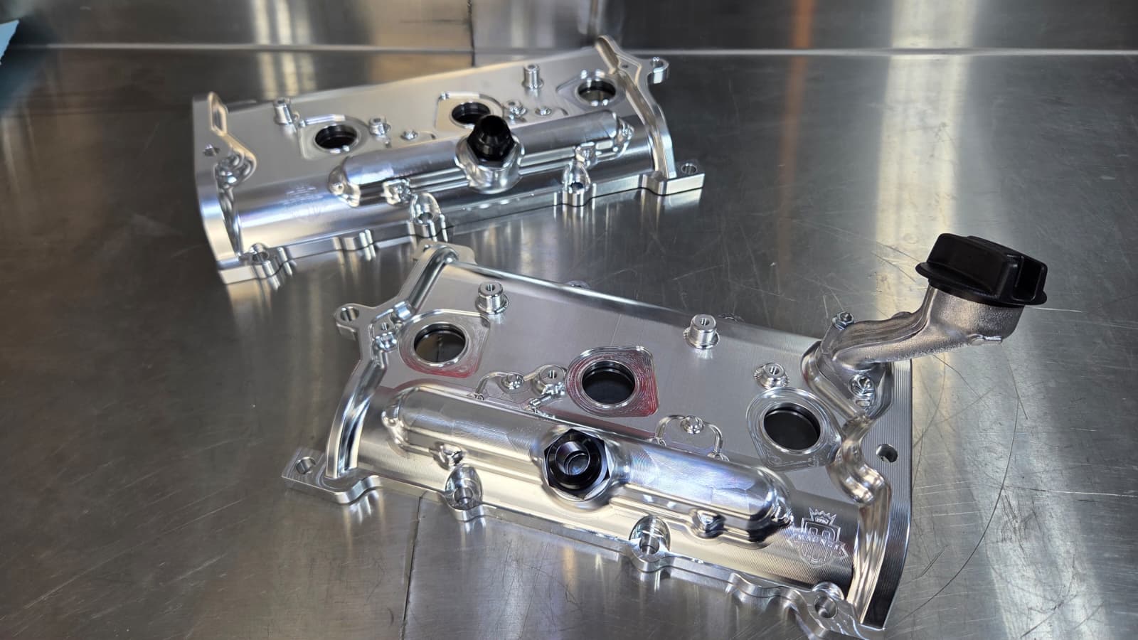 Magnus GTR Billet Valve Cover with -12 Breather Ports for GTR VR38 R35 - Image 2